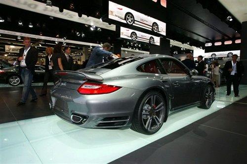 A ȫ±r911 Turbo܇ ܇֮